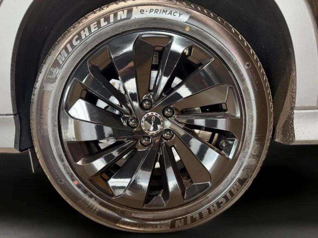 BYD Seal U - Photo 12