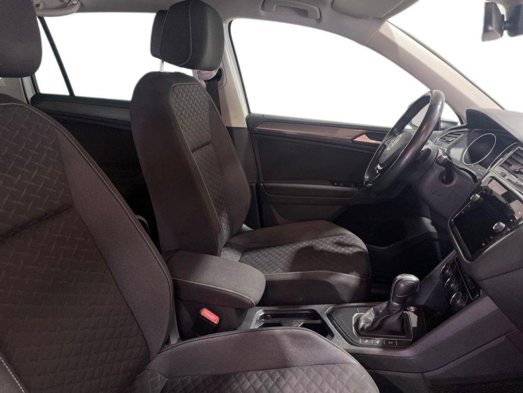 Volkswagen Tiguan - Photo 13