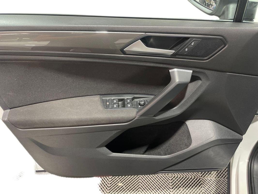 Volkswagen Tiguan - Photo 15