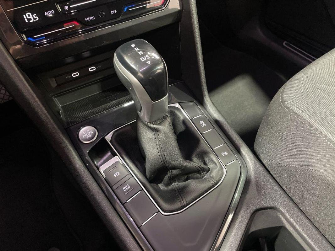 Volkswagen Tiguan - Photo 11