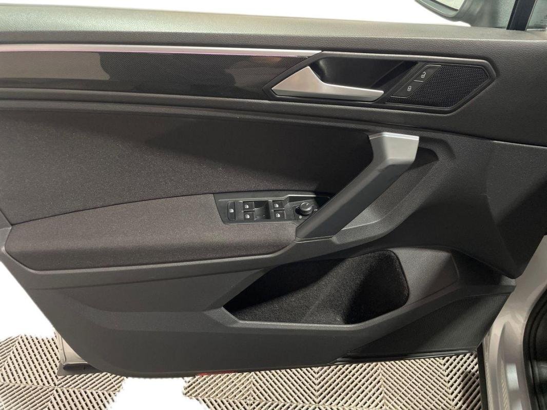 Volkswagen Tiguan - Photo 15