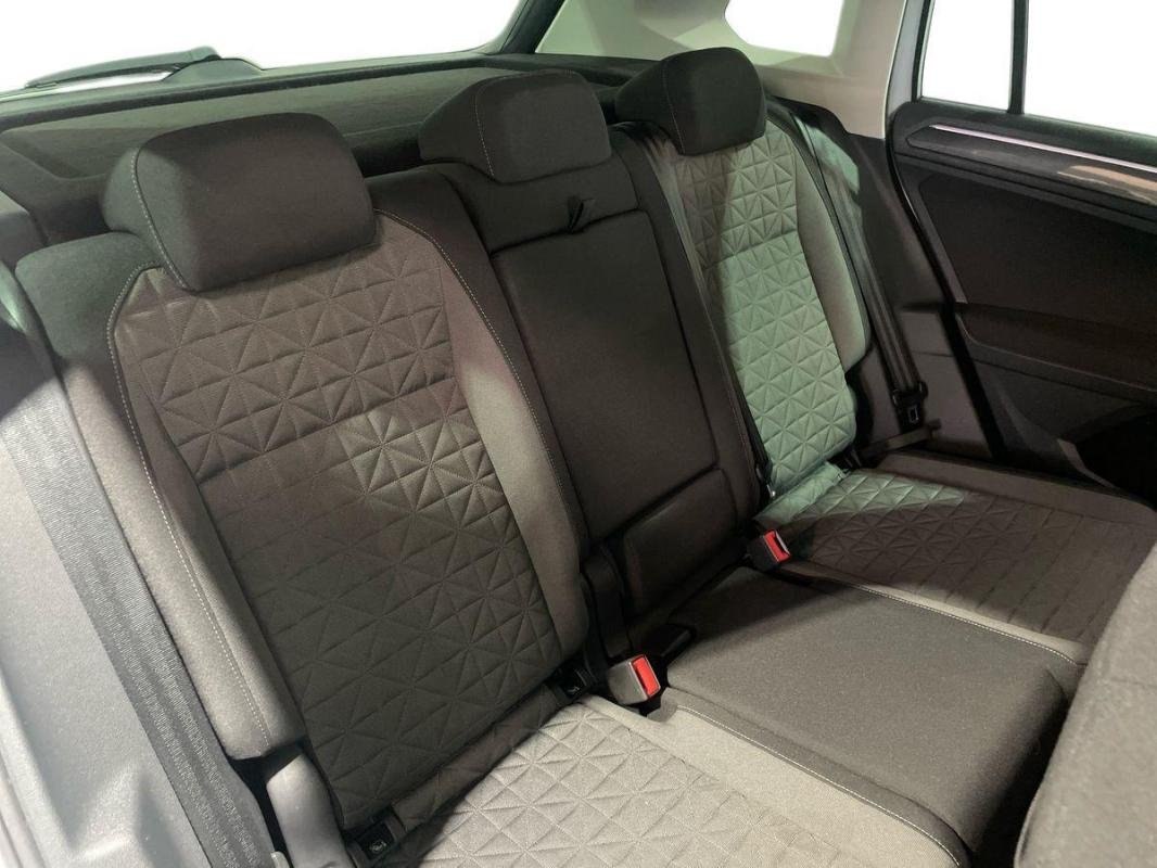 Volkswagen Tiguan - Photo 23