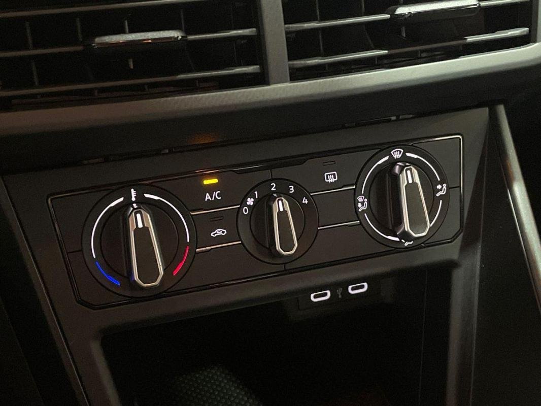 Volkswagen Polo - Photo 19