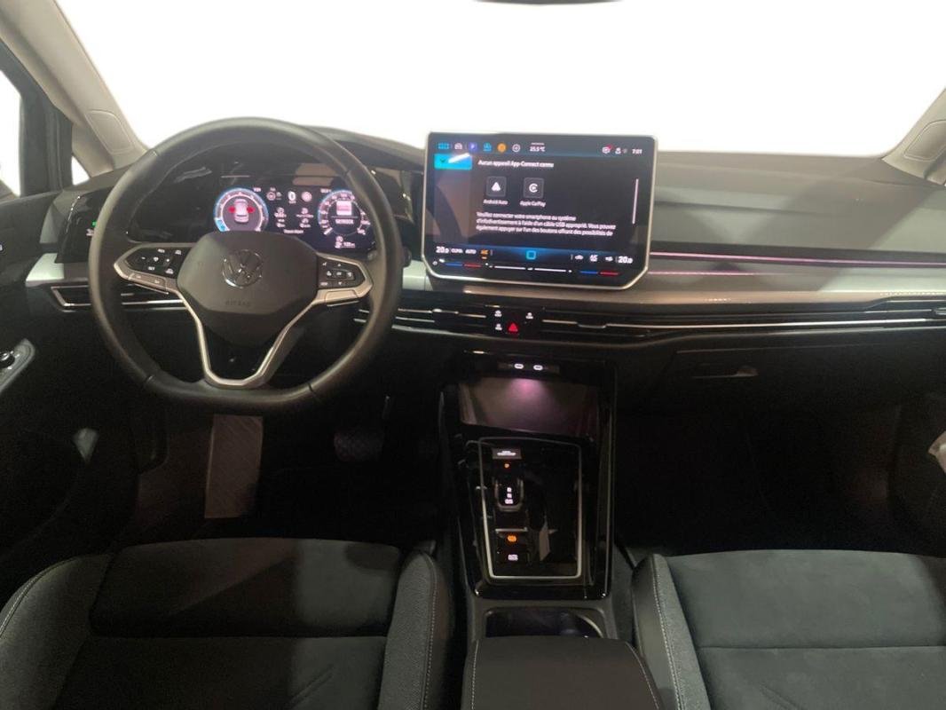 Volkswagen Golf - Photo 8