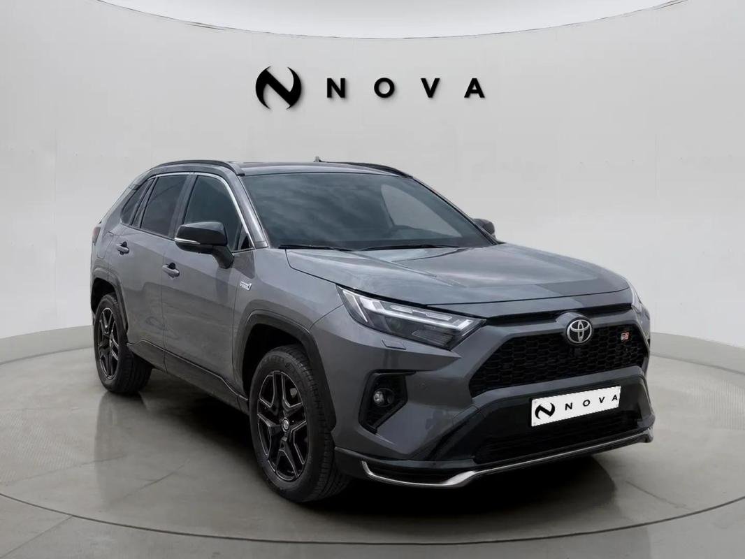 Toyota RAV4 - Photo 4