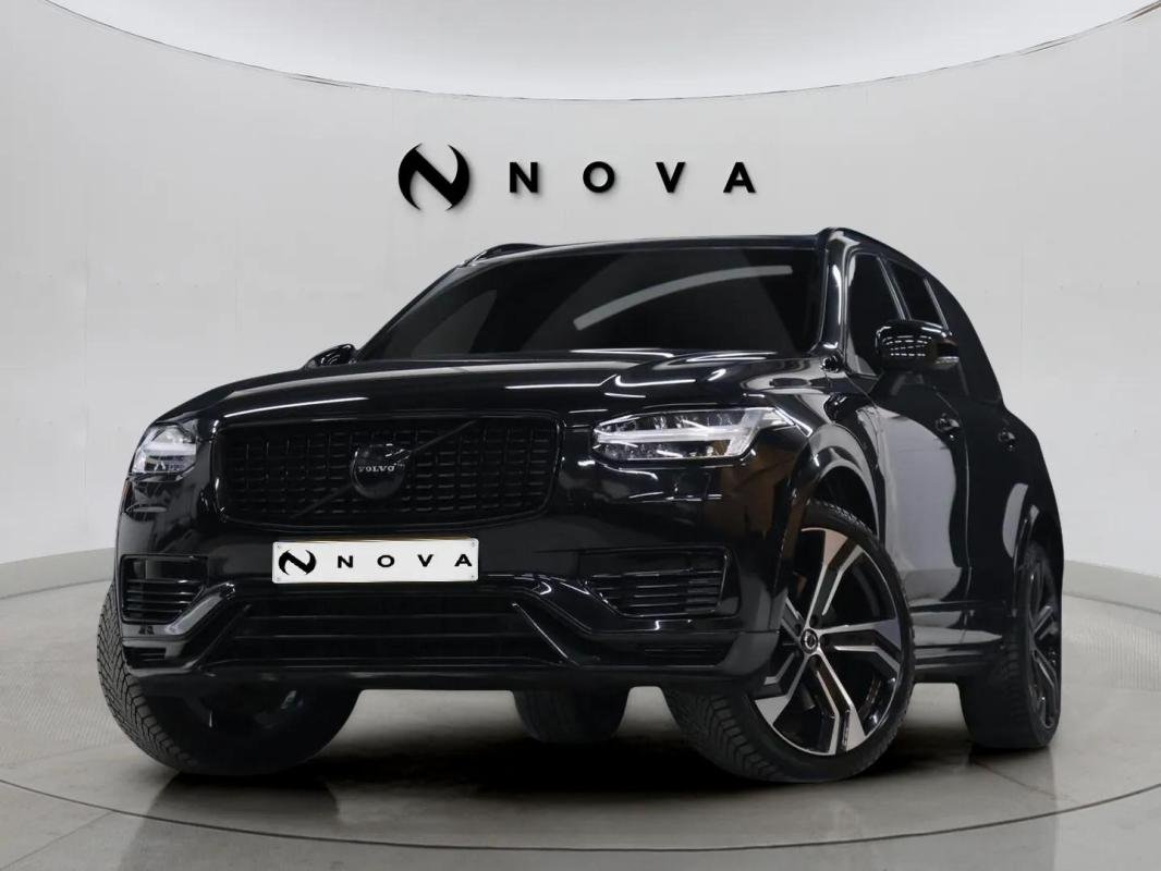 Volvo XC90 - Photo 1