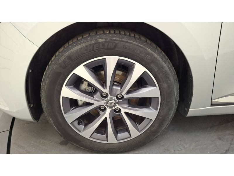 Renault Clio - Photo 24