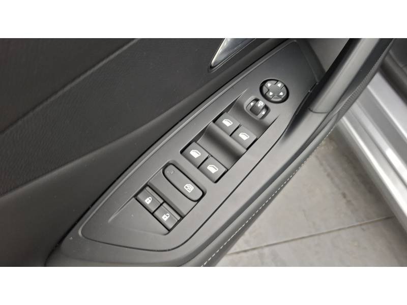 Peugeot 308 - Photo 14