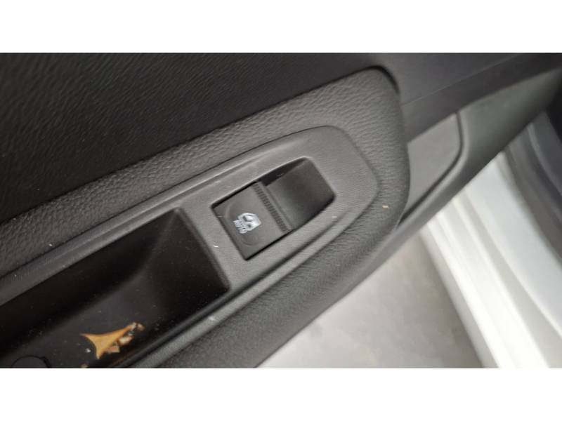 Renault Clio - Photo 32