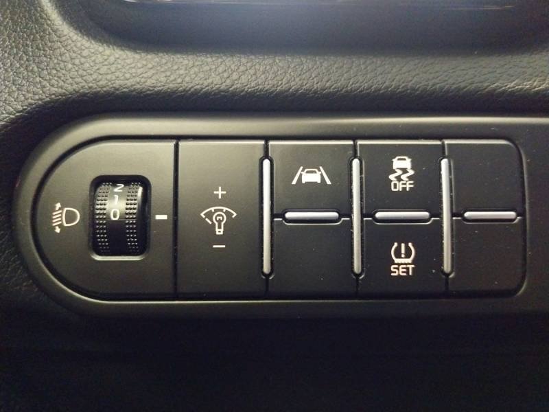Kia CEED - Photo 25