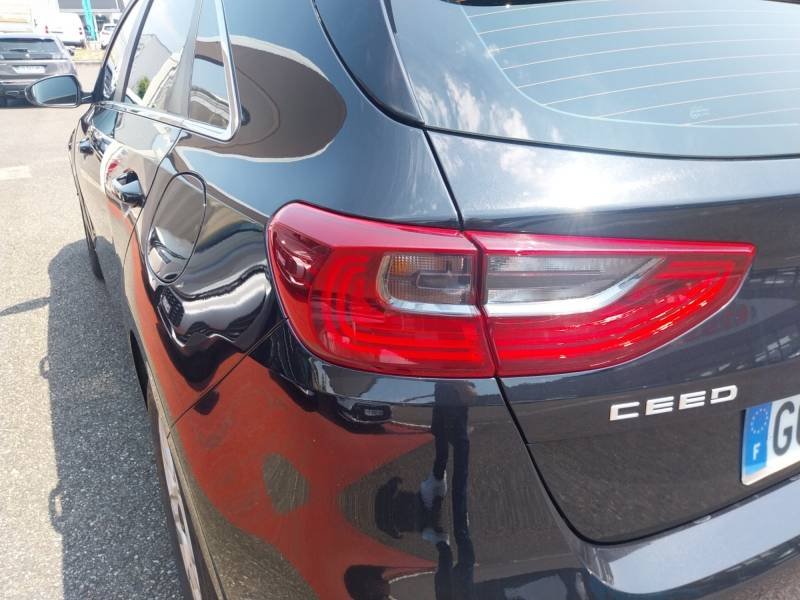 Kia CEED - Photo 36