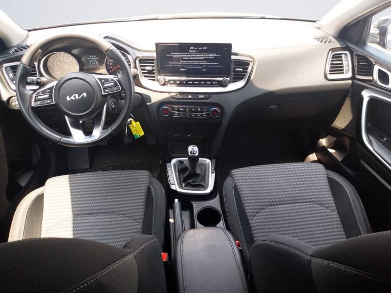 Kia CEED - Photo 9