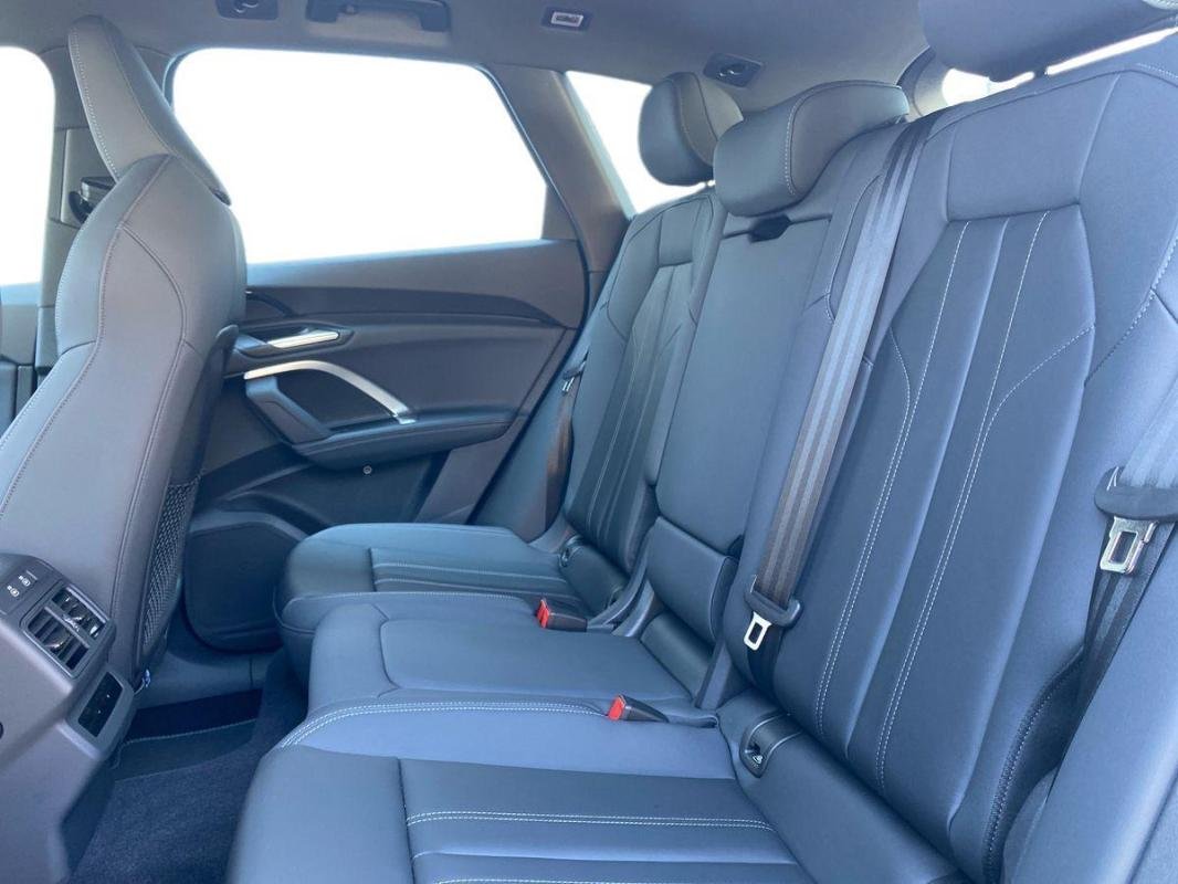 Audi Q5 - Photo 34