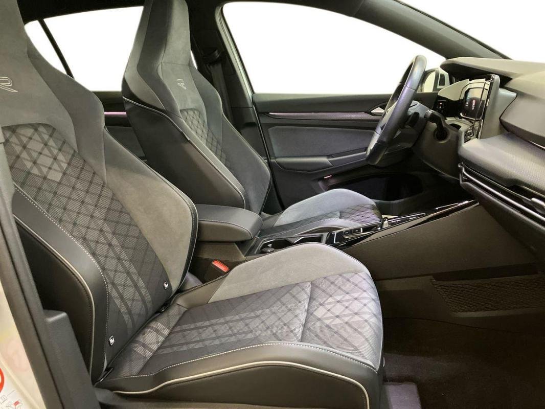 Volkswagen Golf - Photo 13