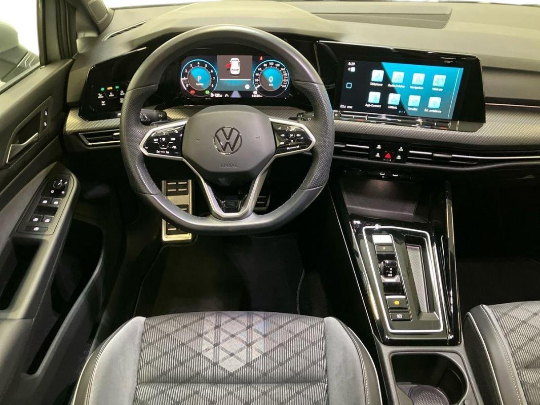 Volkswagen Golf - Photo 24