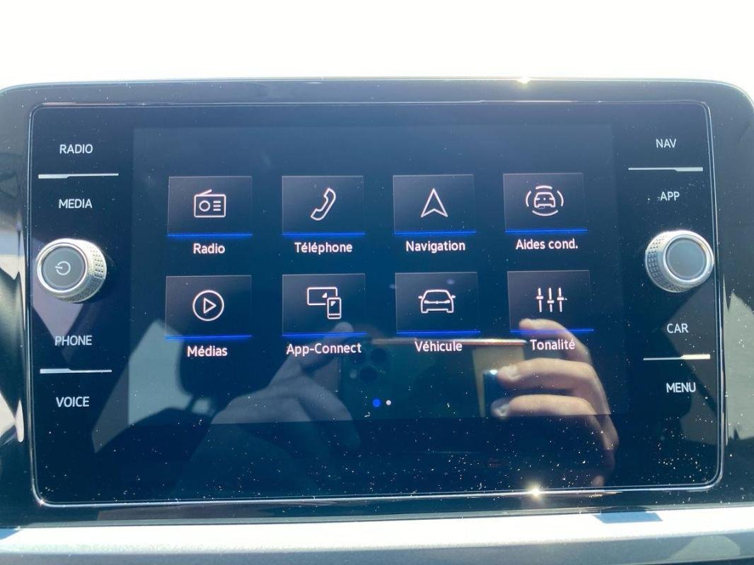 Volkswagen T-Roc - Photo 15
