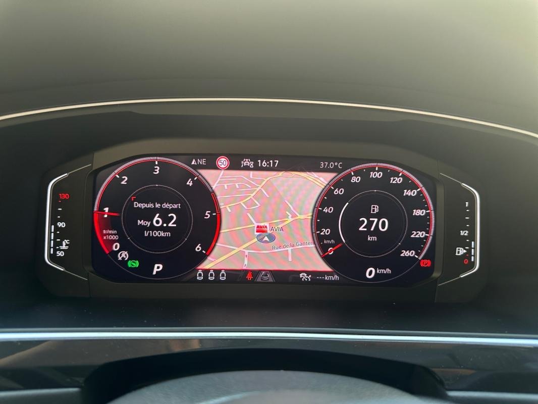 Volkswagen Tiguan - Photo 18