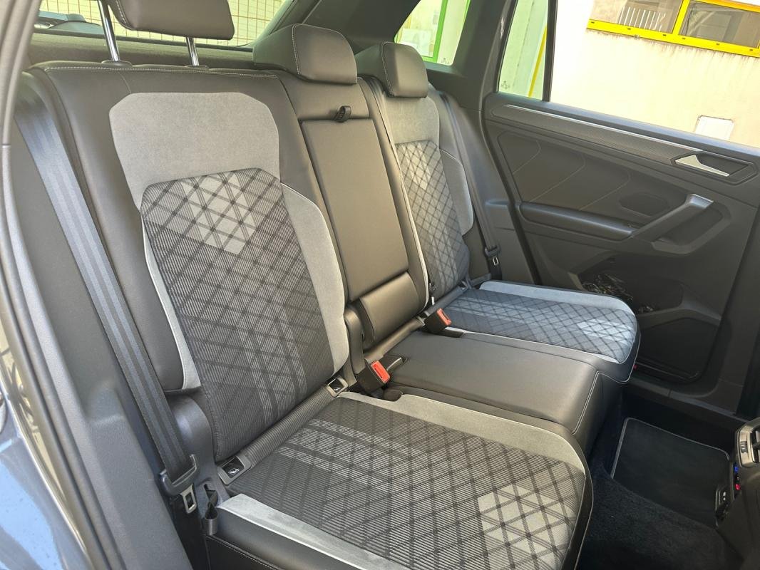 Volkswagen Tiguan - Photo 22