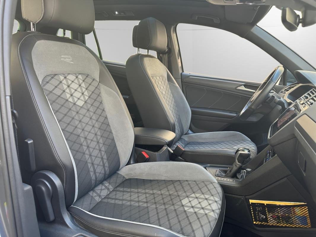Volkswagen Tiguan - Photo 23