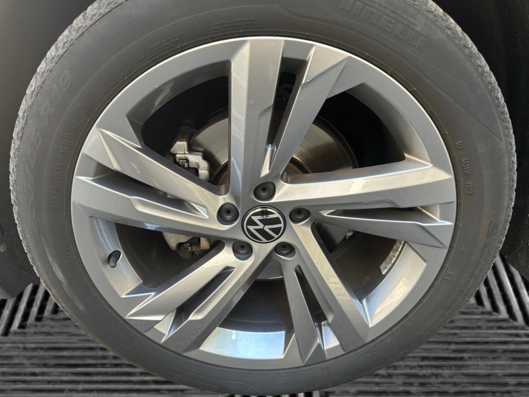 Volkswagen Tiguan - Photo 24