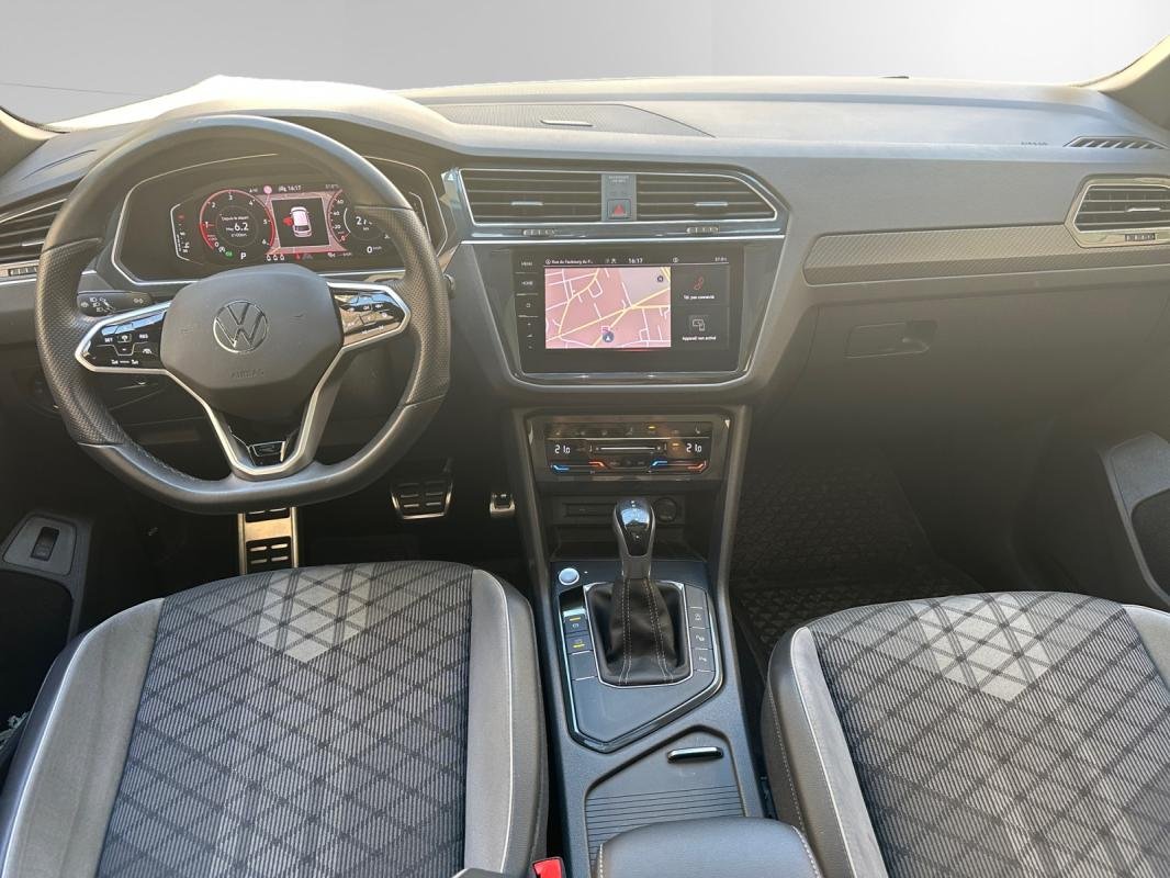 Volkswagen Tiguan - Photo 9