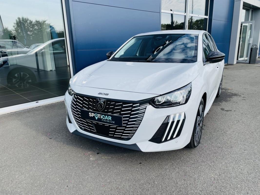 Peugeot 208 - Photo 1