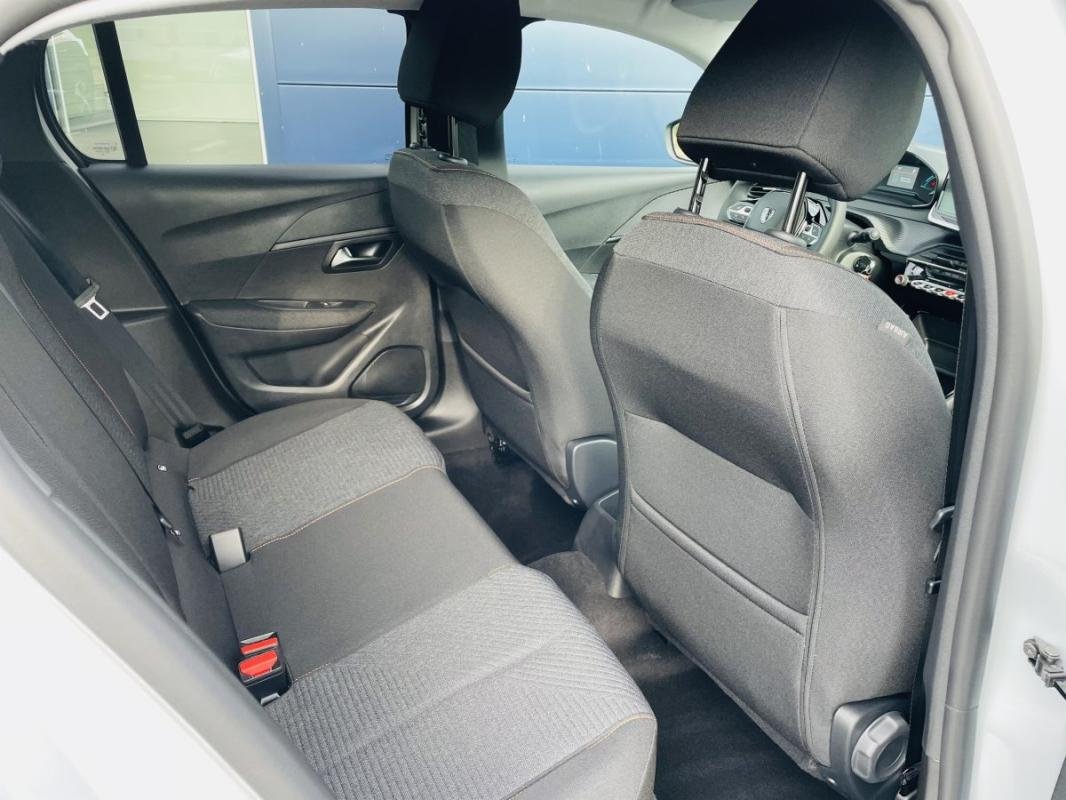 Peugeot 208 - Photo 23