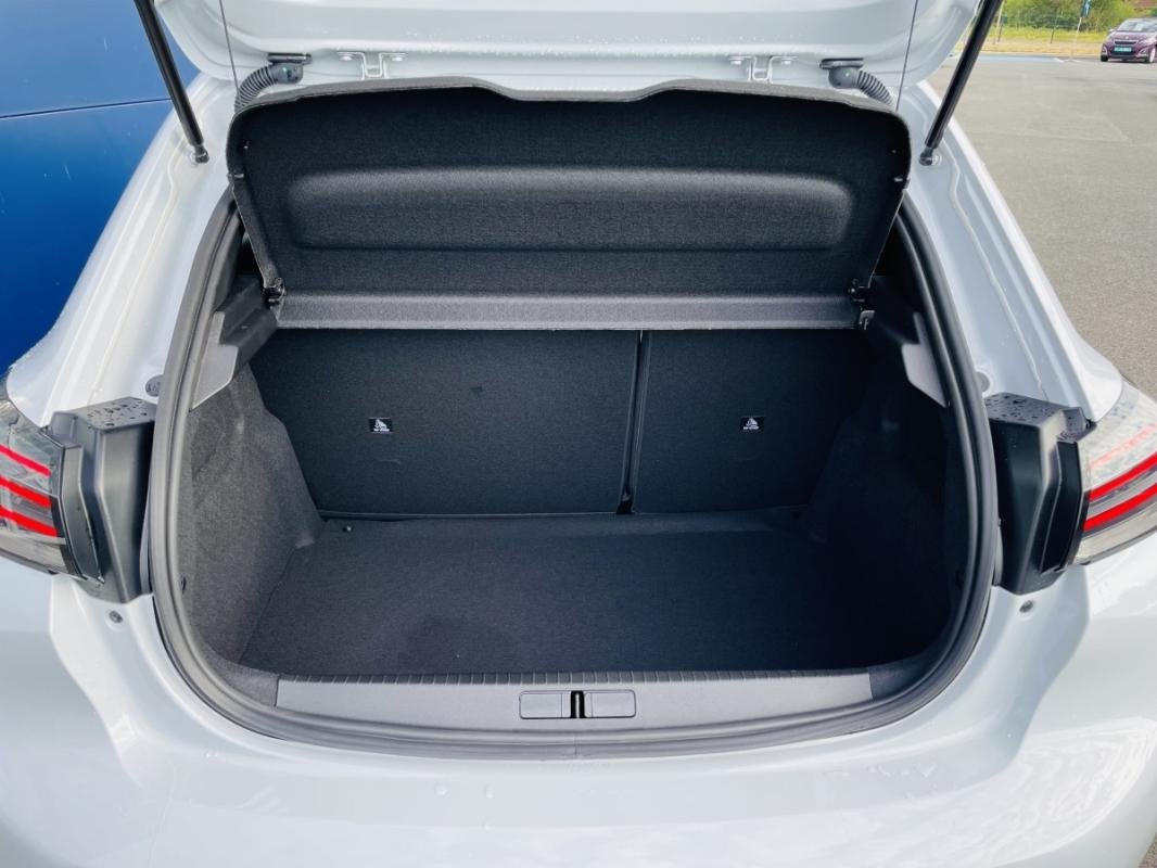Peugeot 208 - Photo 7
