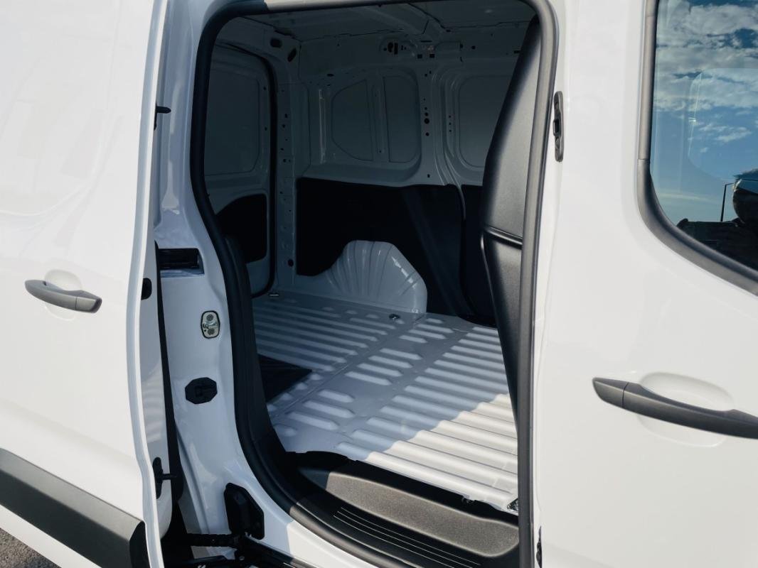 Peugeot Partner - Photo 11
