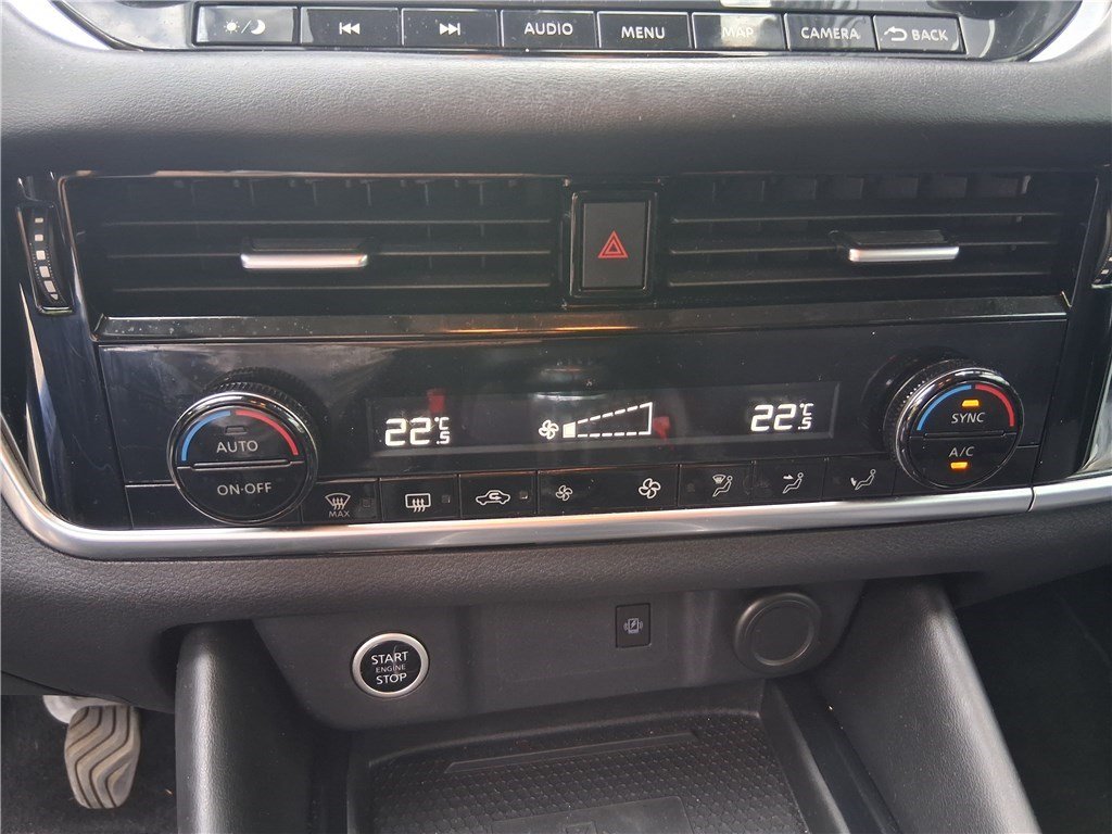 Nissan Qashqai - Photo 11