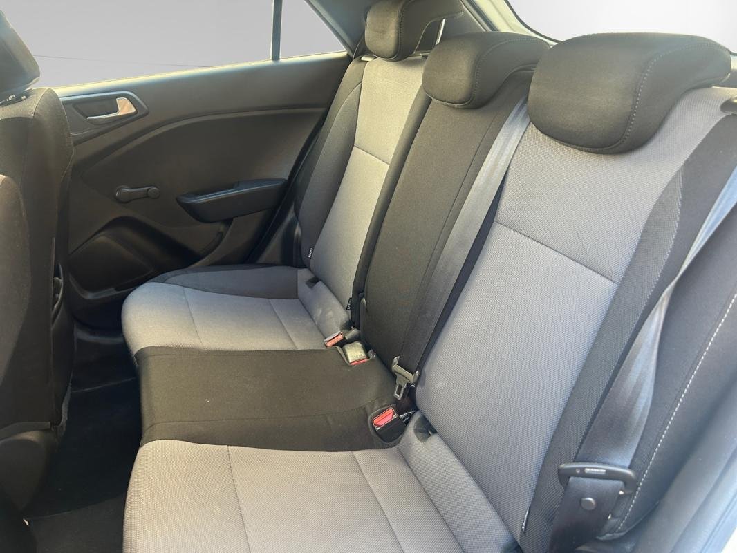 Hyundai i20 - Photo 14