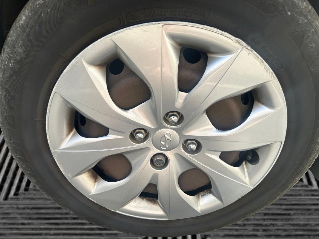 Hyundai i20 - Photo 20