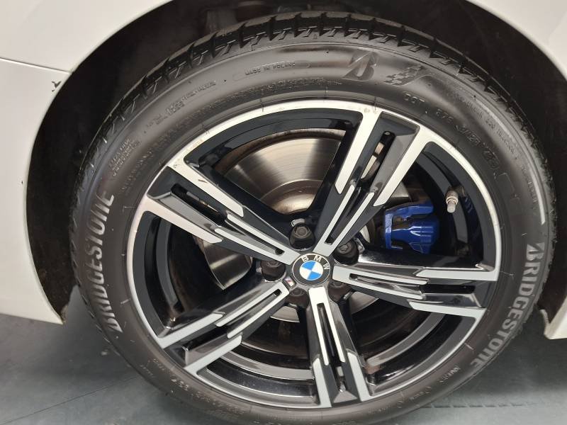 BMW Série 3 - Photo 25
