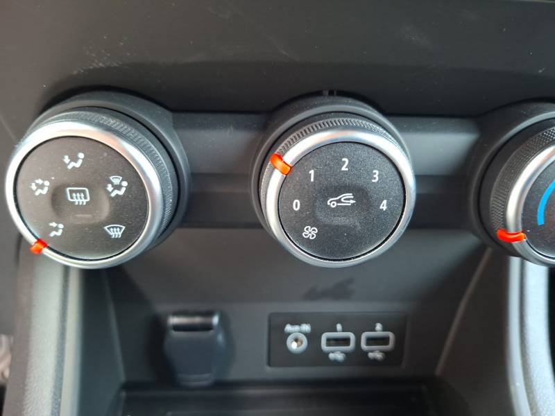 Renault Captur - Photo 14