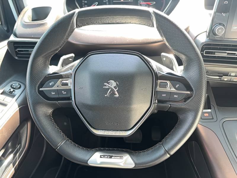Peugeot Rifter - Photo 17