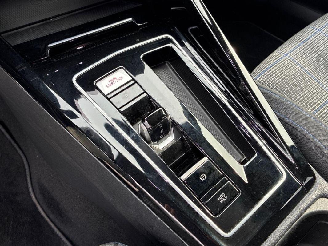 Volkswagen Golf - Photo 11