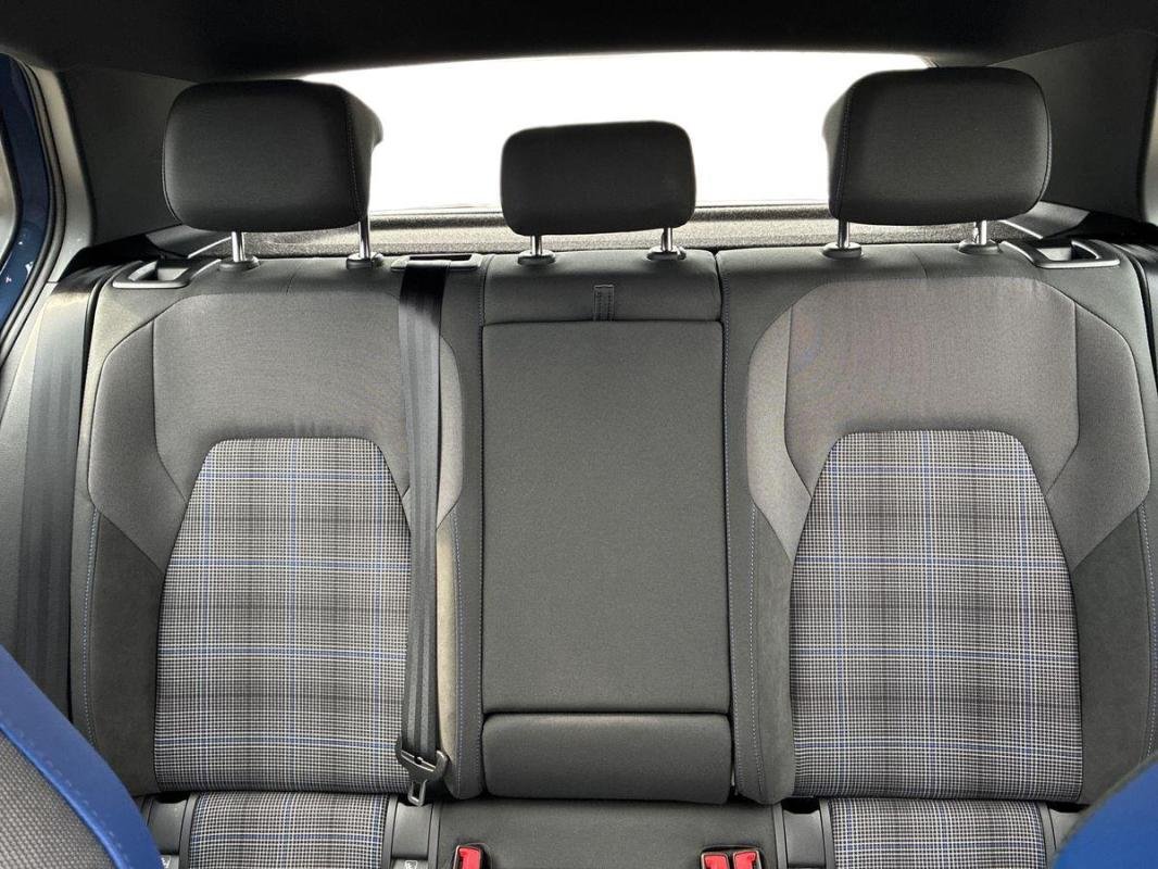 Volkswagen Golf - Photo 22
