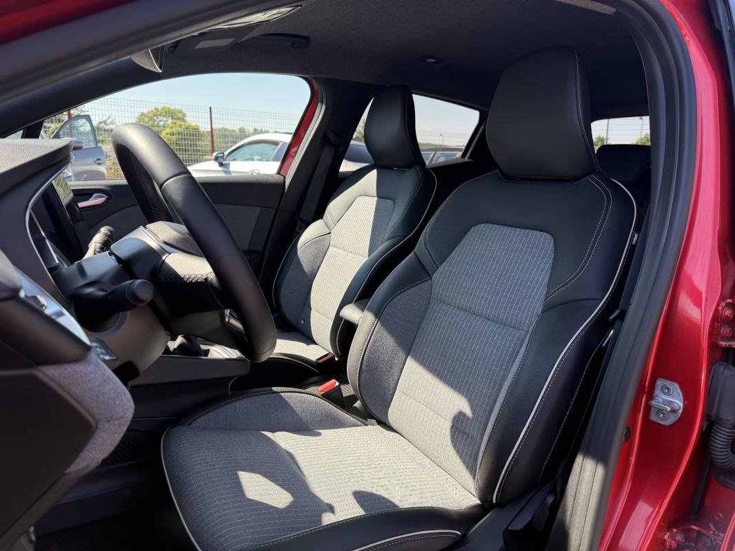 Renault Clio - Photo 23