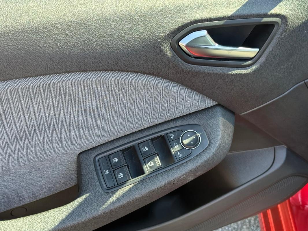 Renault Clio - Photo 8