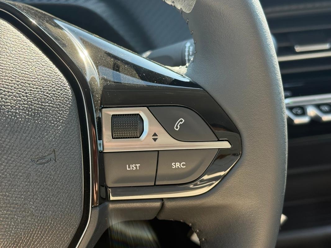 Peugeot 208 - Photo 13