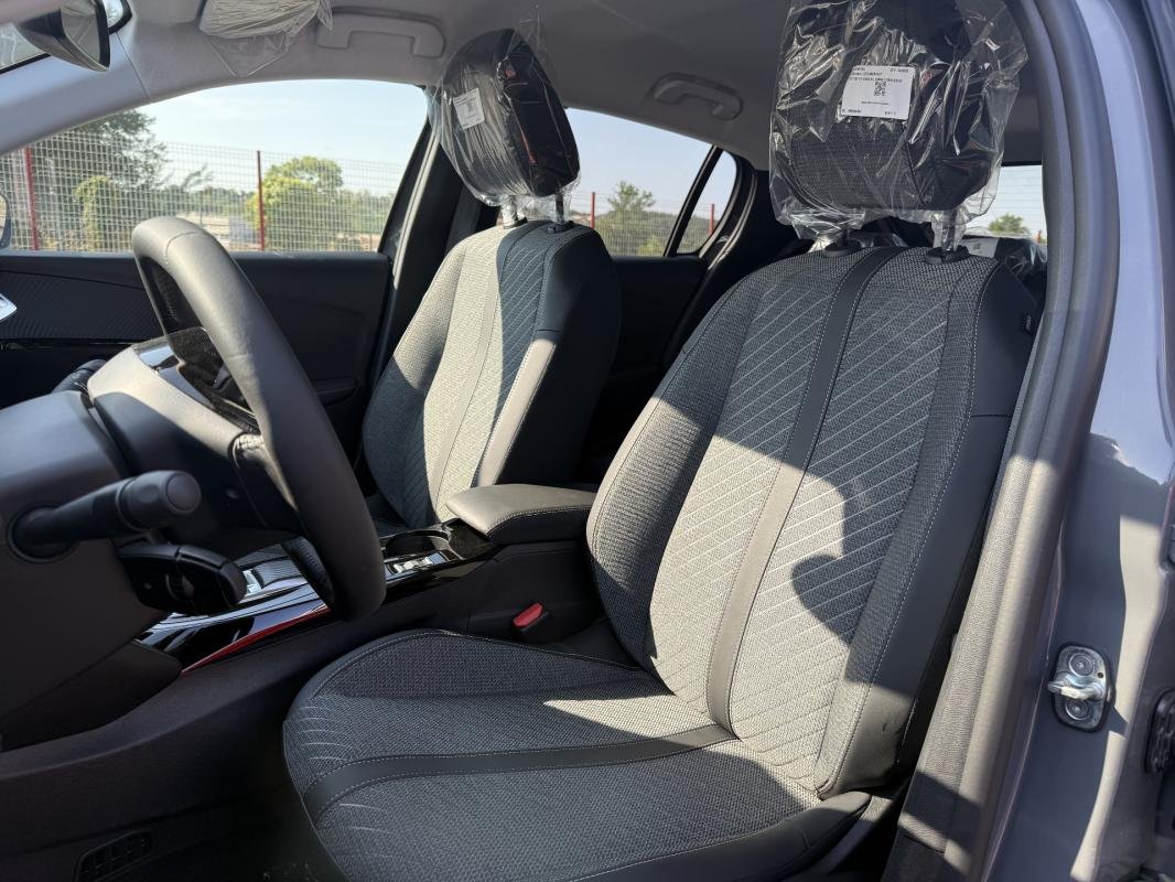 Peugeot 208 - Photo 26