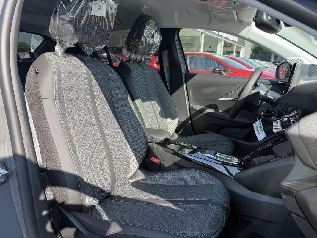 Peugeot 208 - Photo 29