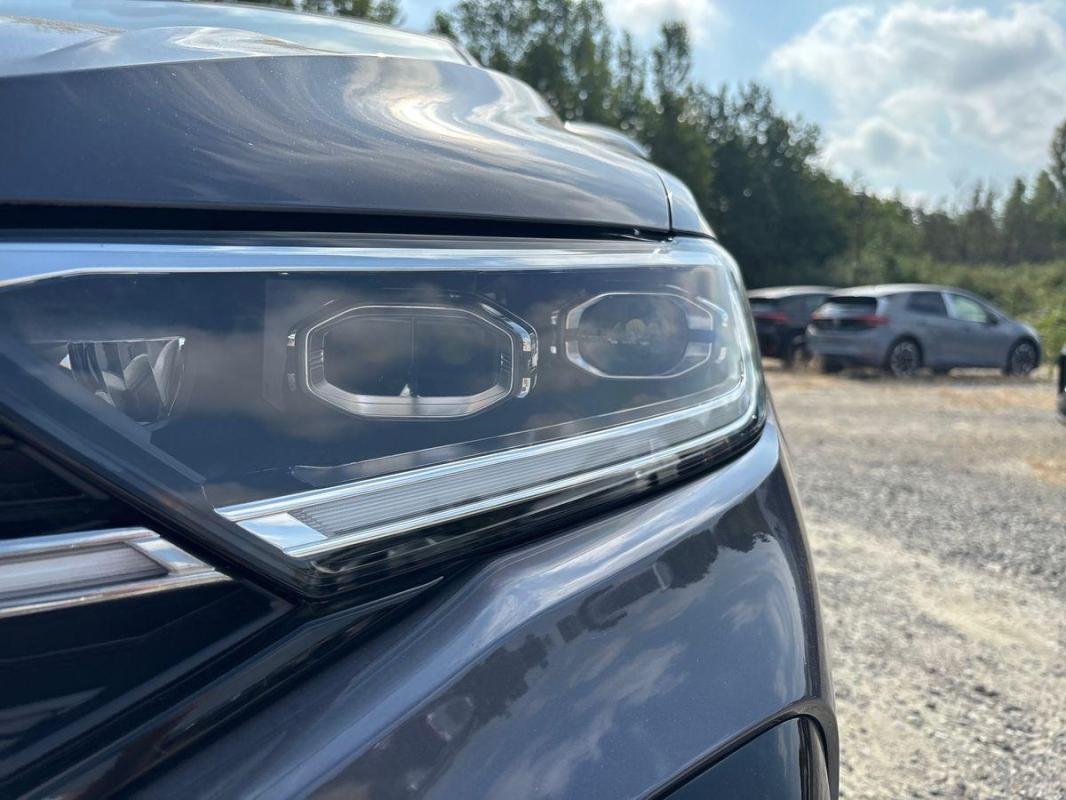 Volkswagen T-Roc - Photo 25