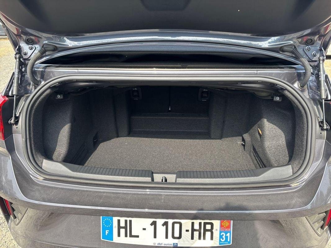Volkswagen T-Roc - Photo 31