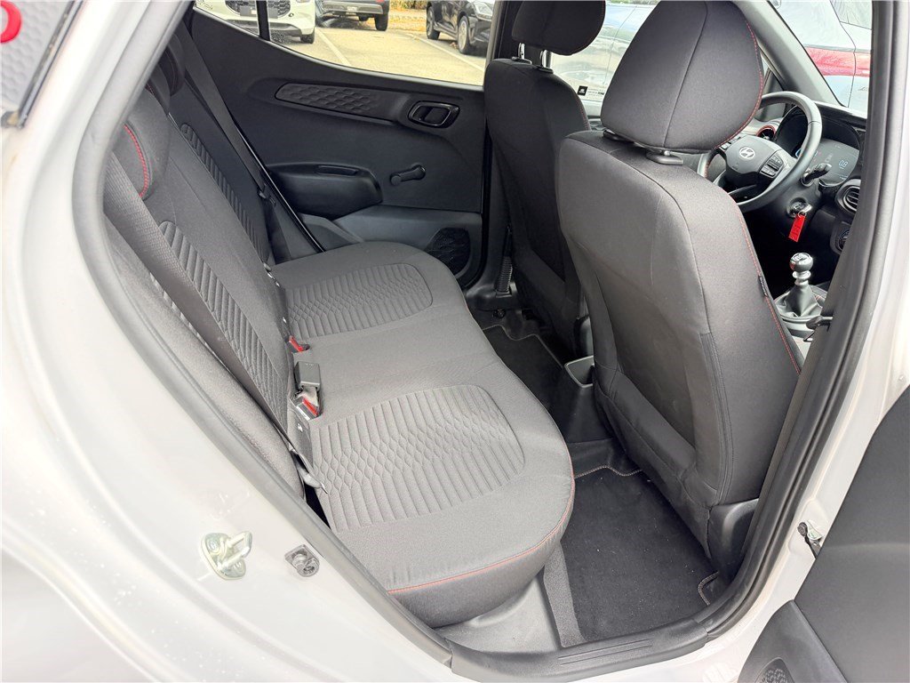 Hyundai i10 - Photo 13