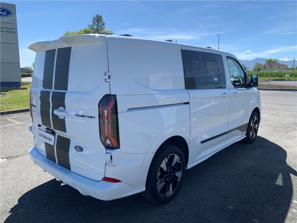 Ford Transit Custom Fourgon - Photo 6