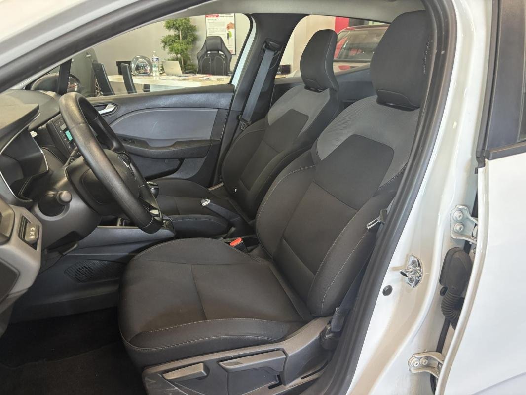 Renault Clio - Photo 13