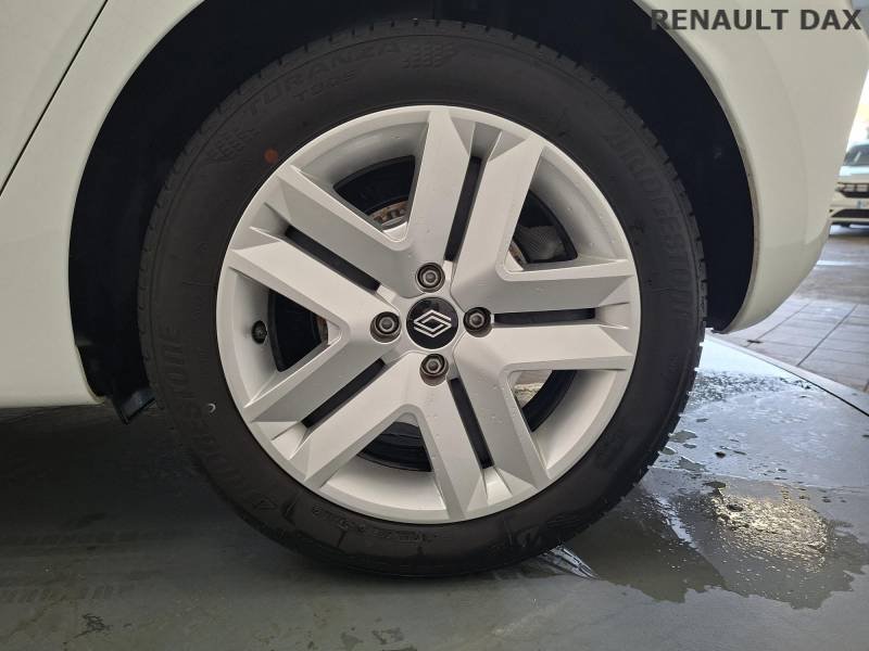 Renault Clio - Photo 18