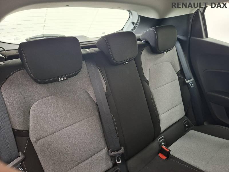 Renault Clio - Photo 24