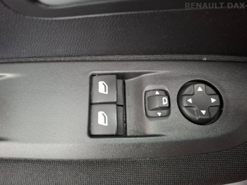 Peugeot 208 - Photo 35